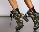 Step Up – Stiefeletten mit Camouflage-Muster und Profilsohle